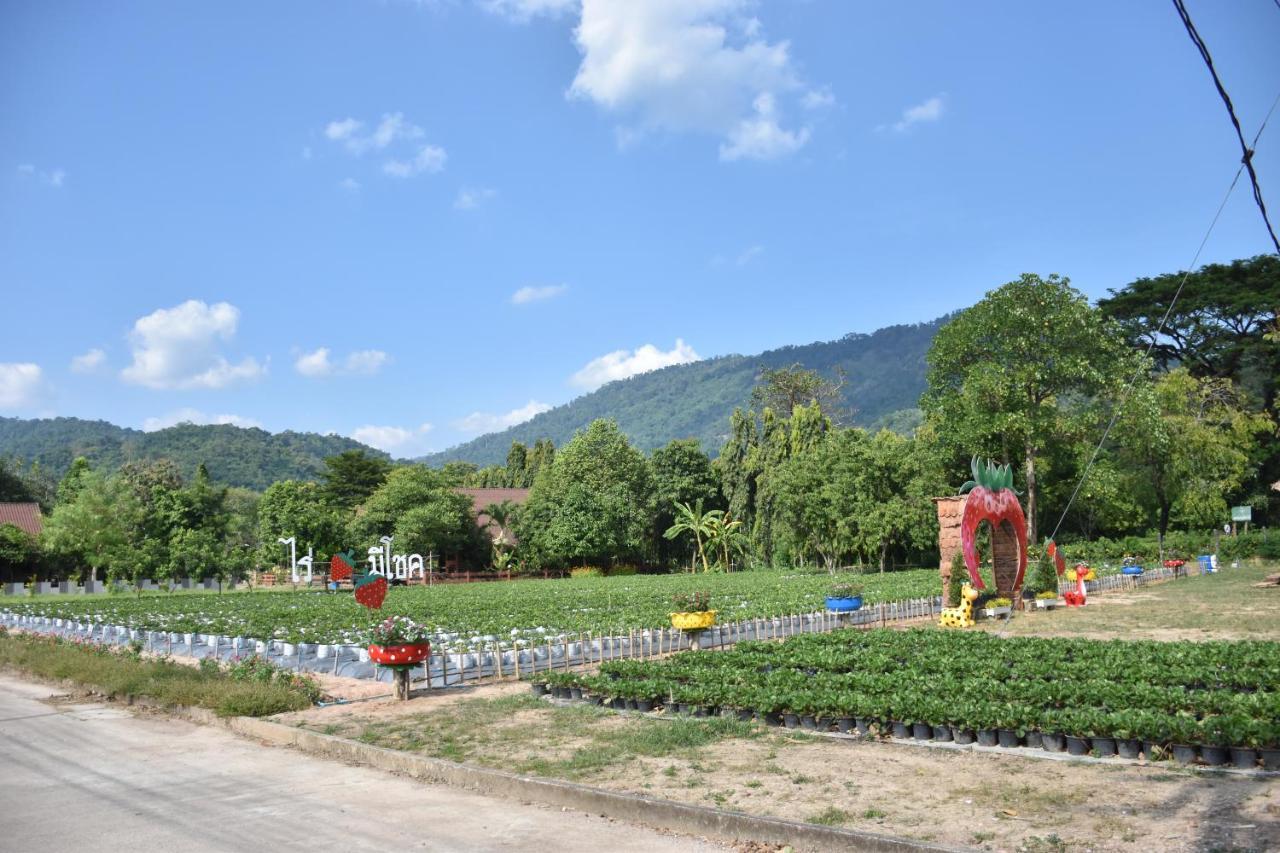 Darunee Resort Nakhon Nayok Bagian luar foto